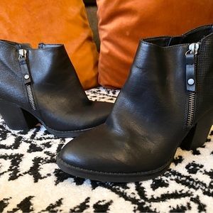 Ankle Boots from Universal Thread (Target). Size 6.5. Used, like new.